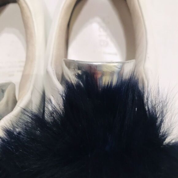Here Now Fox Pom Pom Sneakers Platform Shoes Slip On Size 6.5 White Leather - Picture 9 of 16